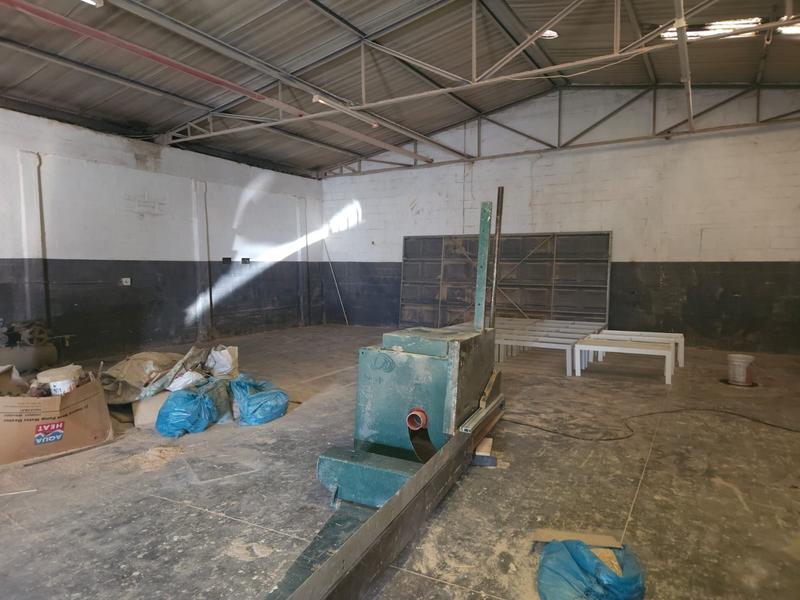 To Let commercial Property for Rent in Elsies River Industrial Western Cape